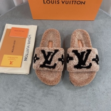 Louis Vuitton Slippers